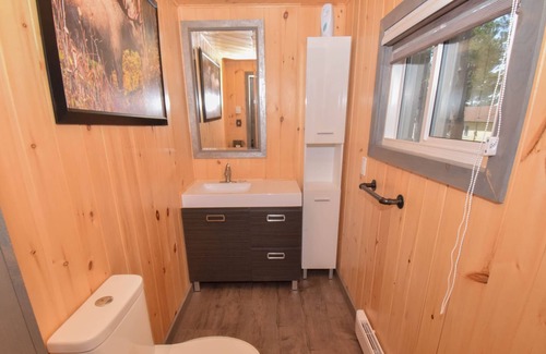 Lac-des-Plages Ski Chalet | Jack Daniel's