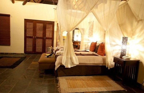 Thorny Bush Game Reserve Cabin | Jackalberry Lodge