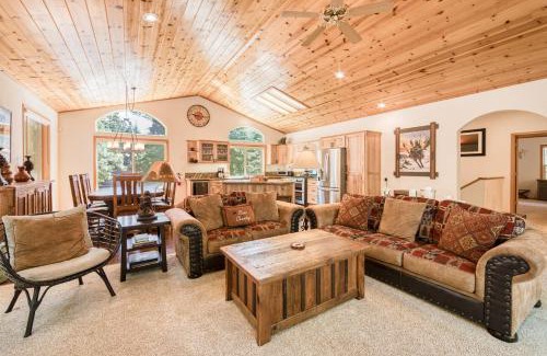 Truckee House | Jackpine Lodge at Tahoe Donner by Tahoe Getaways - Private Hot Tub w Foosball and HOA