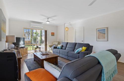 Normanville House | Jacks Corner - 10 Marjory Street, Normanville