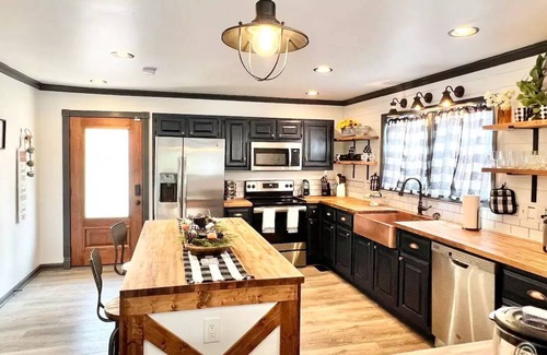 Covington House | Jackson Lake escape
