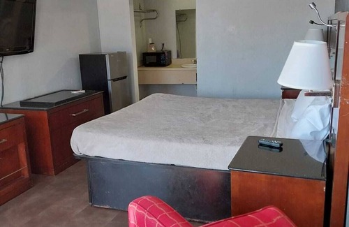 Jackson Hotel | Jackson Short Term Stays and OYO Hotel
