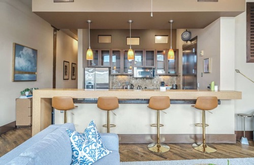 Old City Condo | Jacksonian | Heart of Old City