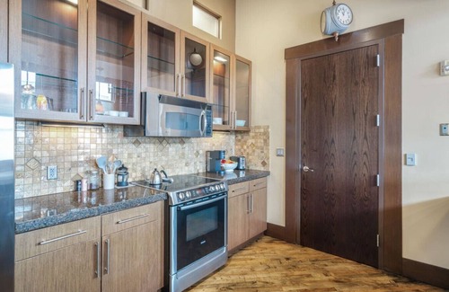 Old City Condo | Jacksonian | Heart of Old City