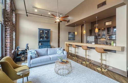 Old City Condo | Jacksonian | Heart of Old City