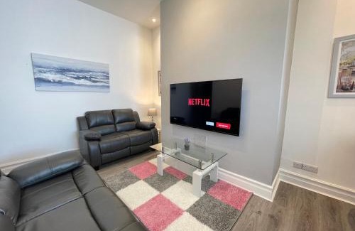 Tynemouth Apartment | Jacksons Modern Retreat Close to Tynemouth