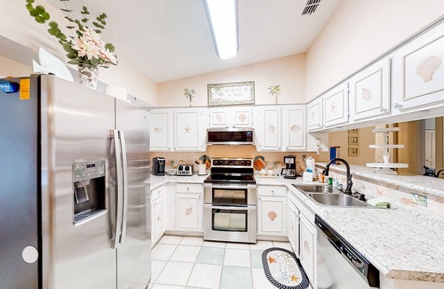 Mayport House | Jacksonville's Delight | House in Jacksonville with pool on St Johns River