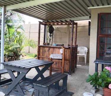 Port Shepstone Apartment | Jacobs Cottage by the Ocean