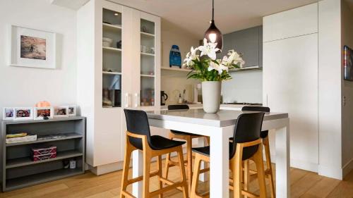 Richmond North Apartment | Jacques Foundry Melbourne