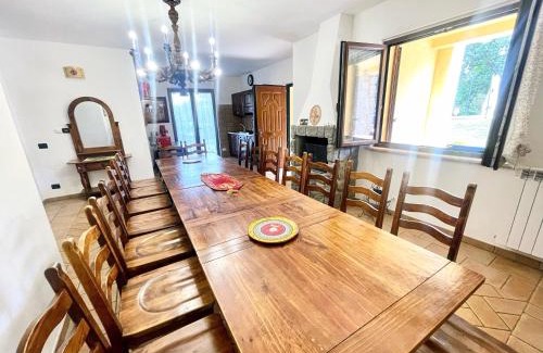 Montefiascone Villa | Jacuzzi and pool - Fabulous villa in Umbria - sleeps 24 - exclusive