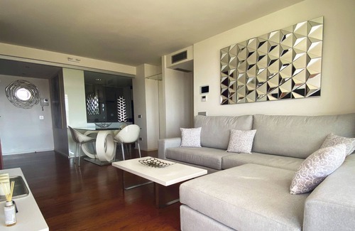 Talamanca Apartment | Jacuzzi Apartment Marina Botafoch Ibiza