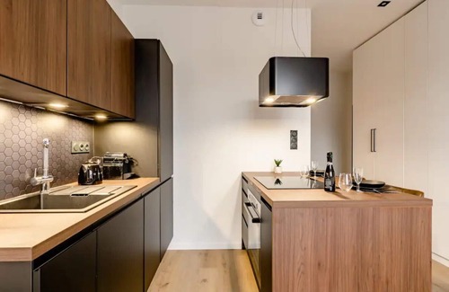Annecy Old Town Apartment | Jacuzzi Bay