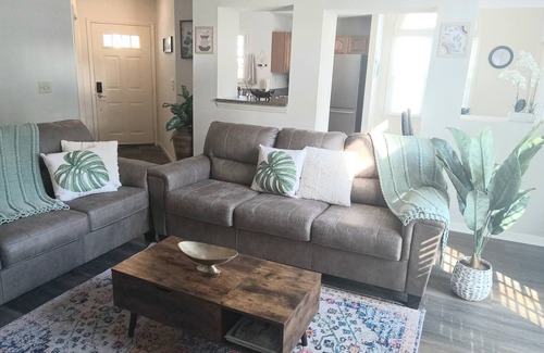 Cary House | Jacuzzi,Crib,walk to Chineese,Kebab rest,Food lion