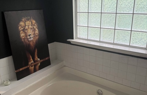 Cliftondale House | jacuzzi, DancePole, PoolTable, levels