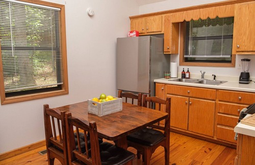 Blairsville Cabin | Jacuzzi, Fireplace, Nature, Views, Peaceful, Patio