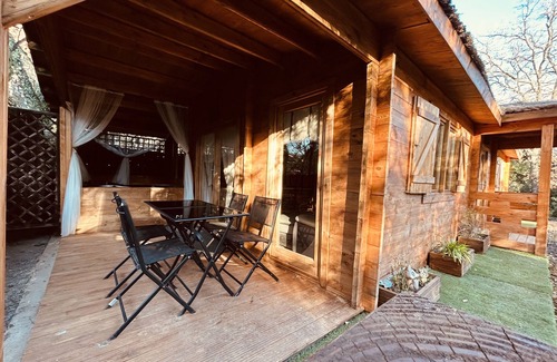 Bessan Ski Chalet | Jacuzzi Wooden chalet
