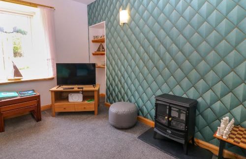 Macduff House | Jade Cottage