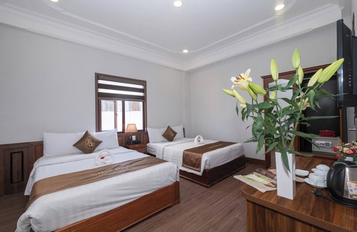 Hue City Centre Hotel | Jade Hotel