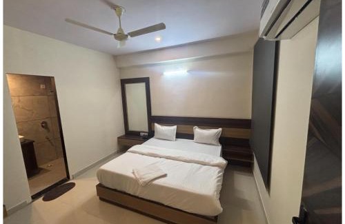 Jaipur Hotel | Jaipur Hotel ALTERA INN Near Bypass Road - Restaurant- Lift & Free Parking Facility - Fully Air Conditioned Rooms - Heart Of Pink City