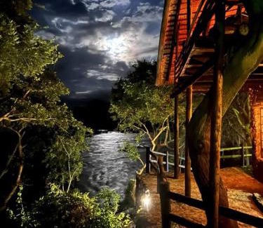 Maruleng House | JakkalsDraai River Bush Lodge