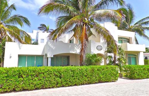 Playacar Fase I Villa | Jalach Naj Luxury Villa