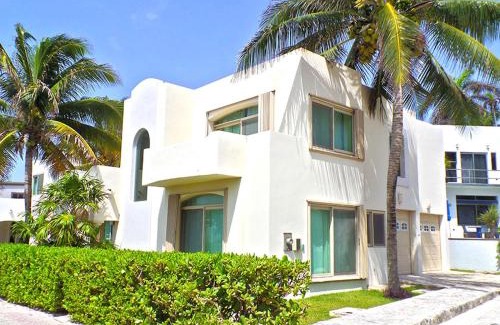 Playacar Fase I Villa | Jalach Naj Luxury Villa