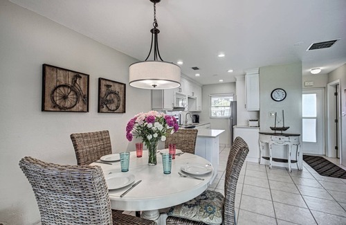 Siesta Key Condo | Jamaica Royale Townhome #3 - Steps To Pool & Beach
