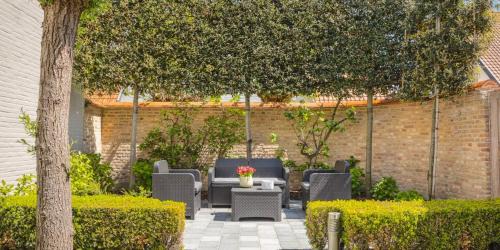 Knokke-Heist Villa | JAMES 63 - luxurious town villa with big garden in old Knokke