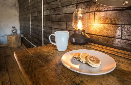 Merthyr Tydfil Apartment | James' Place @ Pontmorlais