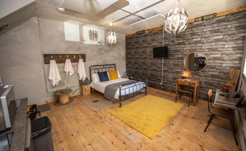 Merthyr Tydfil Apartment | James' Place @ Pontmorlais