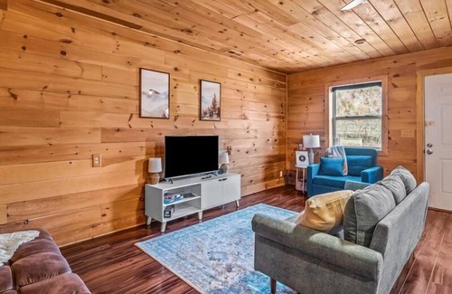 Galena Cabin | James River Haven | The Cabins at Galena Cabin 1