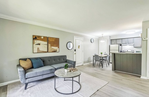 Nashville Apartment | Jamestown C5 I Comfy 2 Bed 1 Bath