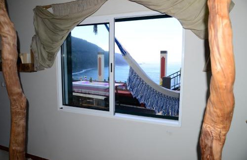 Porto Moniz House | Janela para o Atlântico