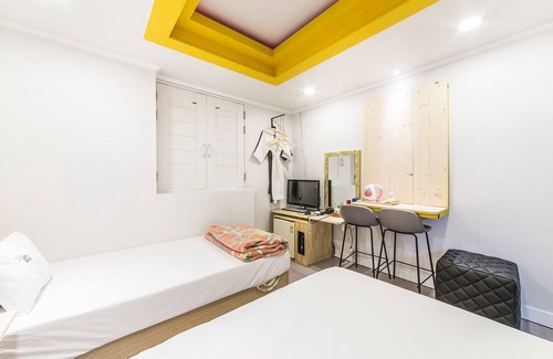 Changanil-tong Hotel | Jangan White
