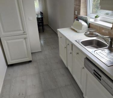 Balatonfured House | Jani vendégház Ground floor & Apartman