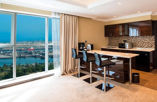 Al Zahiyah Hotel | Jannah Burj Al Sarab