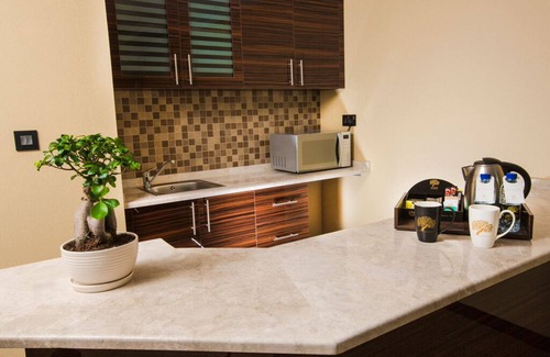 Al Zahiyah Hotel | Jannah Burj Al Sarab