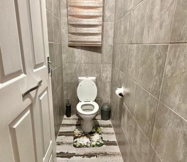Matjhabeng House | Janneman Se Leeuwyfie B&B