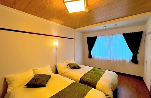 Minato Hotel | Japanese style twin room with private bathroom/Osaka Ōsaka