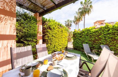 Vera Beach Apartment | Jardín privado # NETFLIX # Playa a 8min # WIFI # Familia # Apartamento