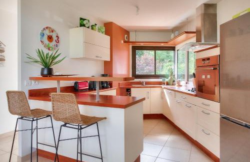 Fouesnant House | Jardin et piscine - 1km de la plage de Mousterlin