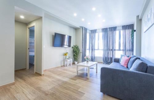 Fontanal-Maria Auxiliadora-Carretera de Carmona Apartment | Jardines Valle 3 rooms 2 baños