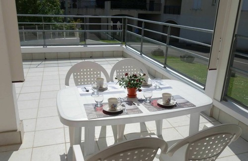 Vaux-sur-Mer Apartment | Jardins De Pontaillac 800.4