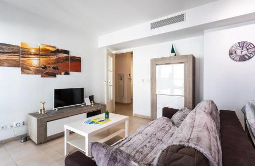 Carabacel Apartment | JARDINS MASSENA AP4088 Nice, by Riviera Holiday Homes