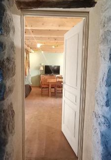 Monieux House | JAS provençal pour 6 personnes à 2mn de la Grange de Javon
