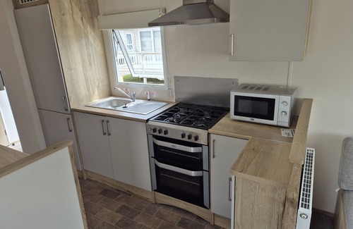 Dymchurch House | Jasmine - 2 bedrooms sleeps 6