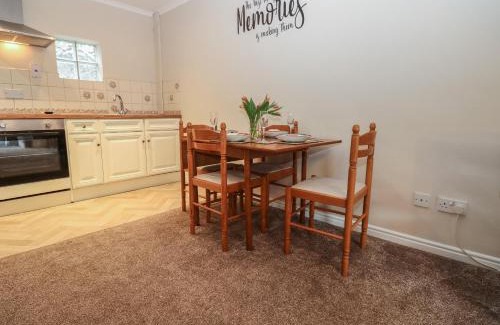 Richmond House | Jasmine Cottage