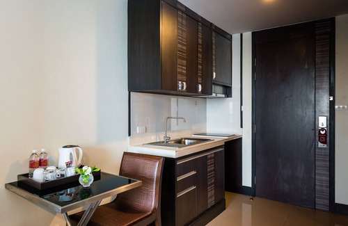 Khlong Toei Hotel | Jasmine Grande Residence