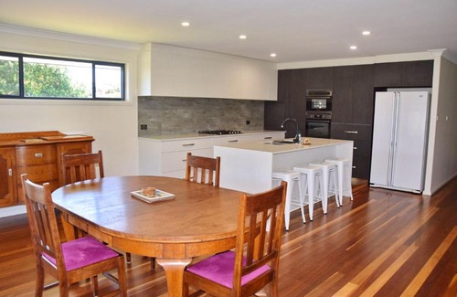 South West Rocks House | Jaspa - River Views - Bring your own linen