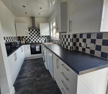 Llandudno House | Jasslyn Llandudno with Private Car Park